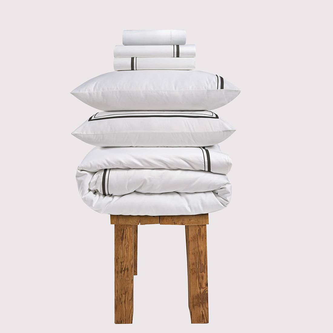 800 Thread Count Egyptian Cotton Royalton LUXE Bedding Set - Jet Black for wholesale on Faire0