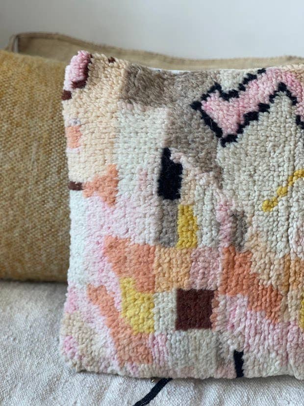 NOMAD BY LIV - Wholesale Throw Pillow Cover - Handmade Boujad Cushion cover soft color – 60 x 40 cm, wool2