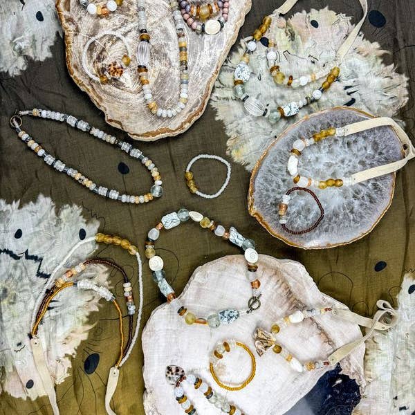 Twine & Twig - Wholesale Beaded/Pearl Necklace - Classic Necklace | Sierra3