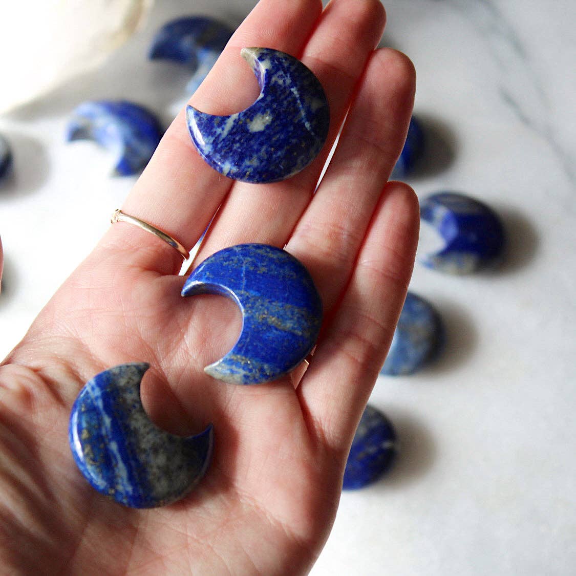 Pebble House - Wholesale Spiritual Stone/Crystal - Lapis Lazuli Moon (Crystals & Stones)2