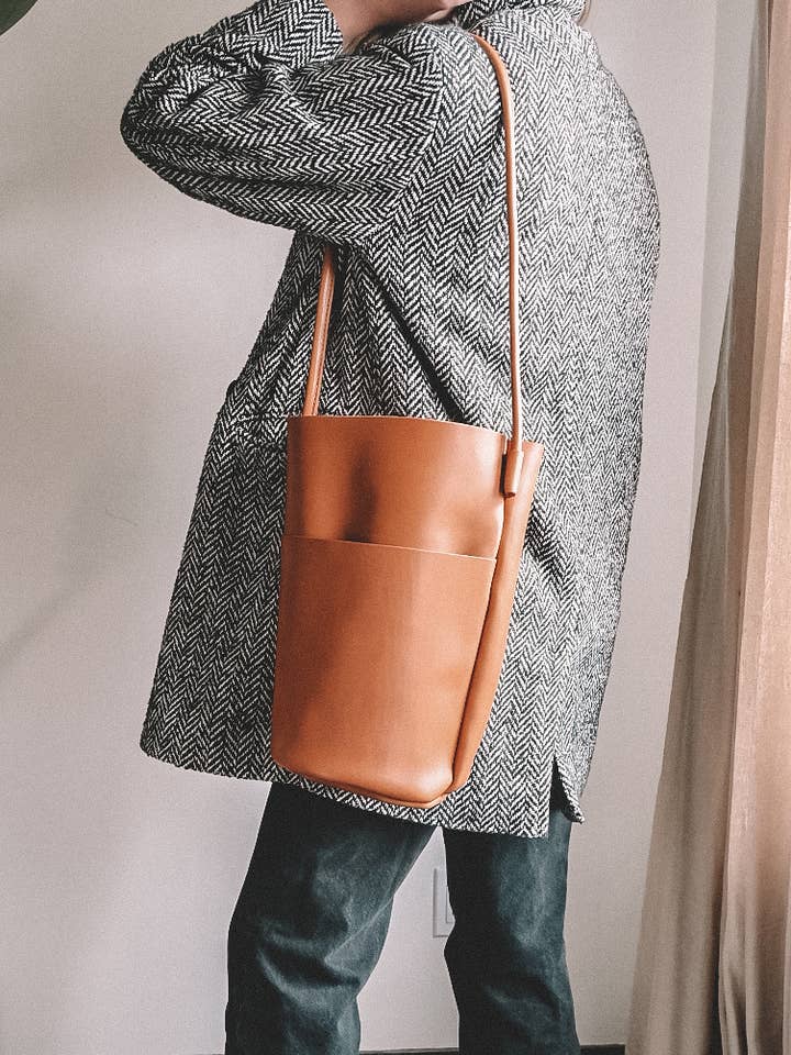 Modern Bucket Bag for wholesale by Charlie