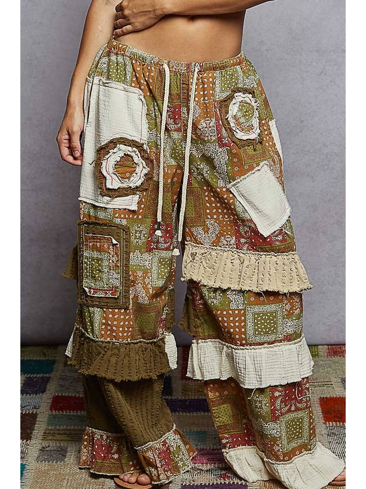 Pol Clothing - Wholesale Pants - Women's - Textured twill contrast ruffle printed woven wide pants11