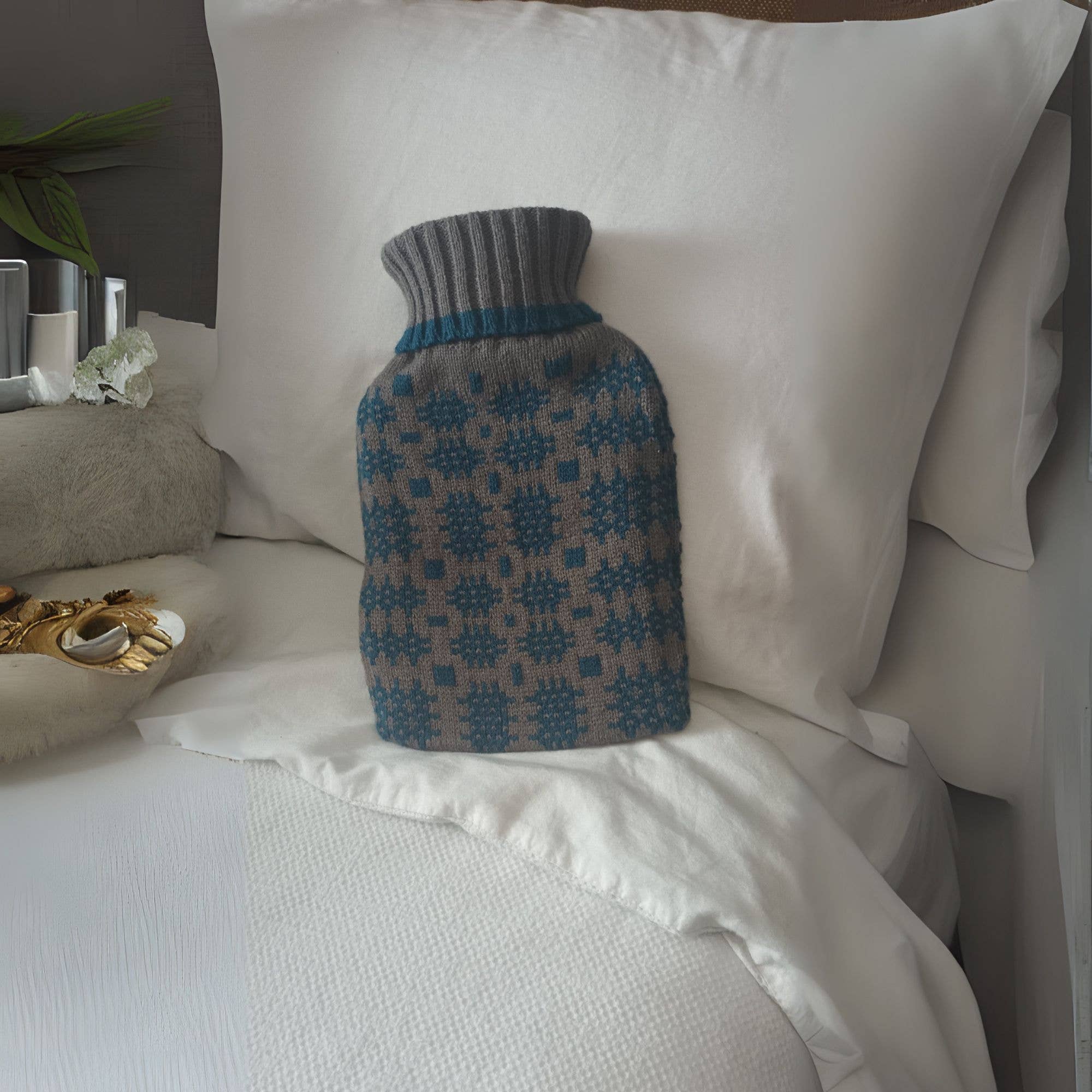 Moose & Co – wholesale Hot/cold compress – Teal Welsh Tapestry Blanket Design Hot Water Bottle