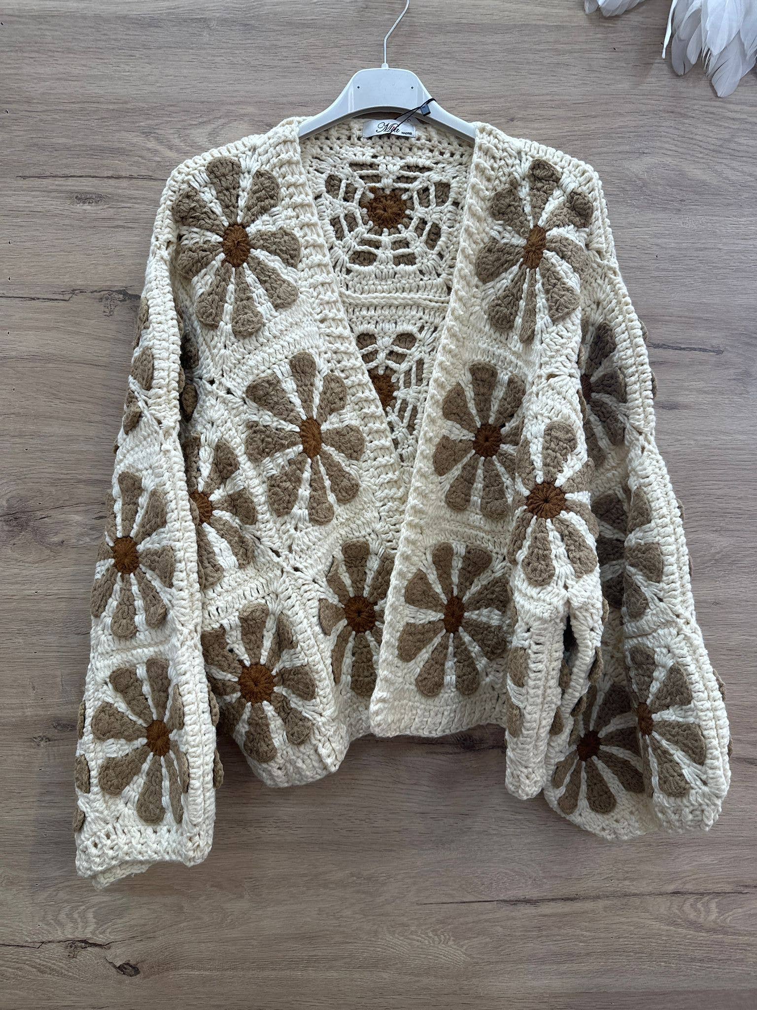 SWEET MAGIC MODA Y COMPLEMENTOS – Großhandel Jacke – Damen – Handgefertigte gehäkelte Jacke1