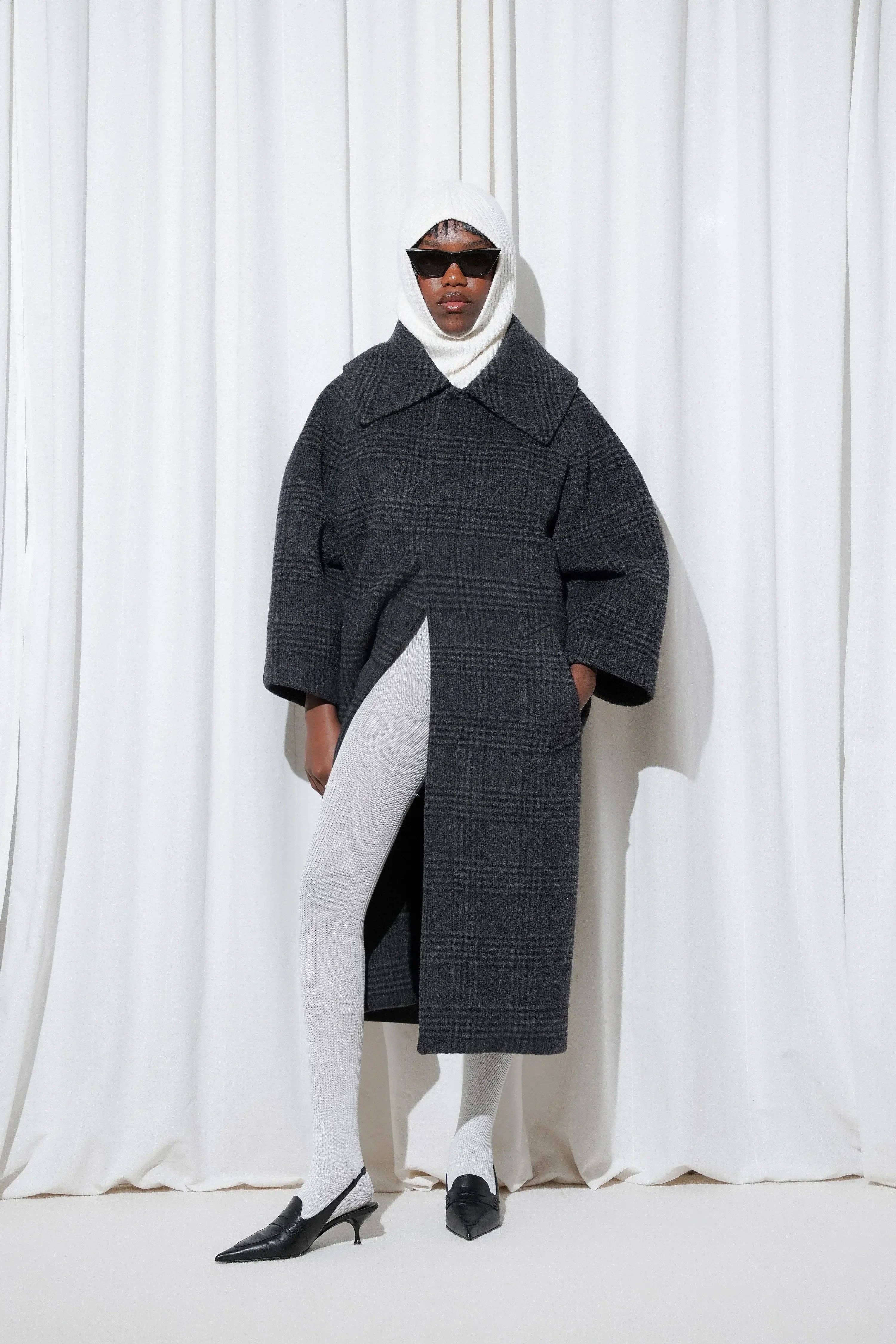 White Cosmo Ribbed Wool Tights for wholesale on Faire3