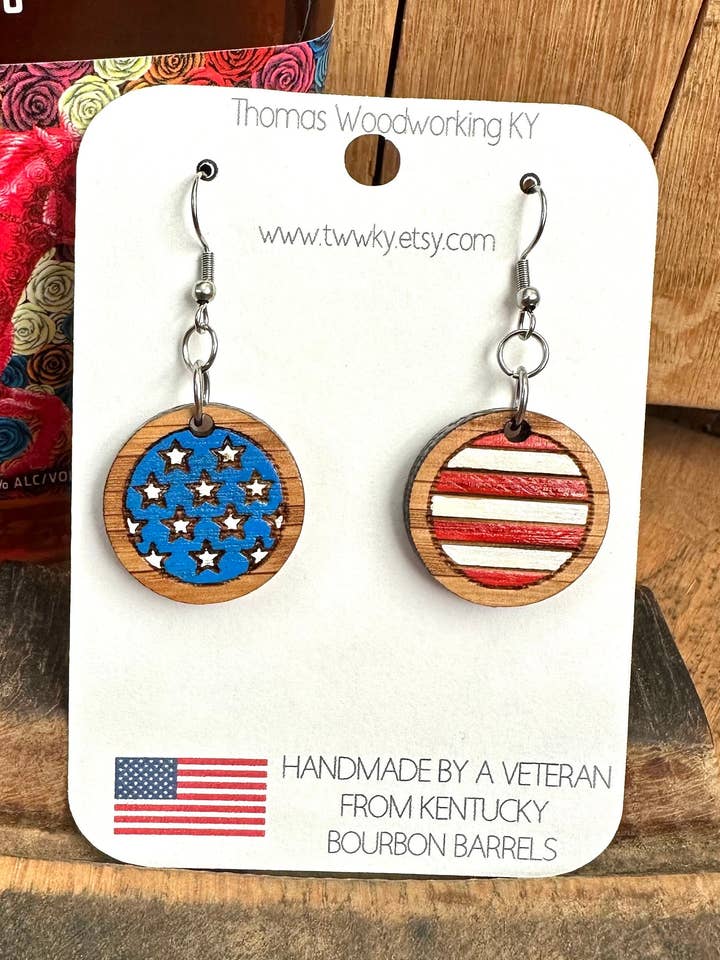 Orecchini con bandiera americana Kentucky Bourbon Barrel per la vendita all'ingrosso da parte di TWWKY