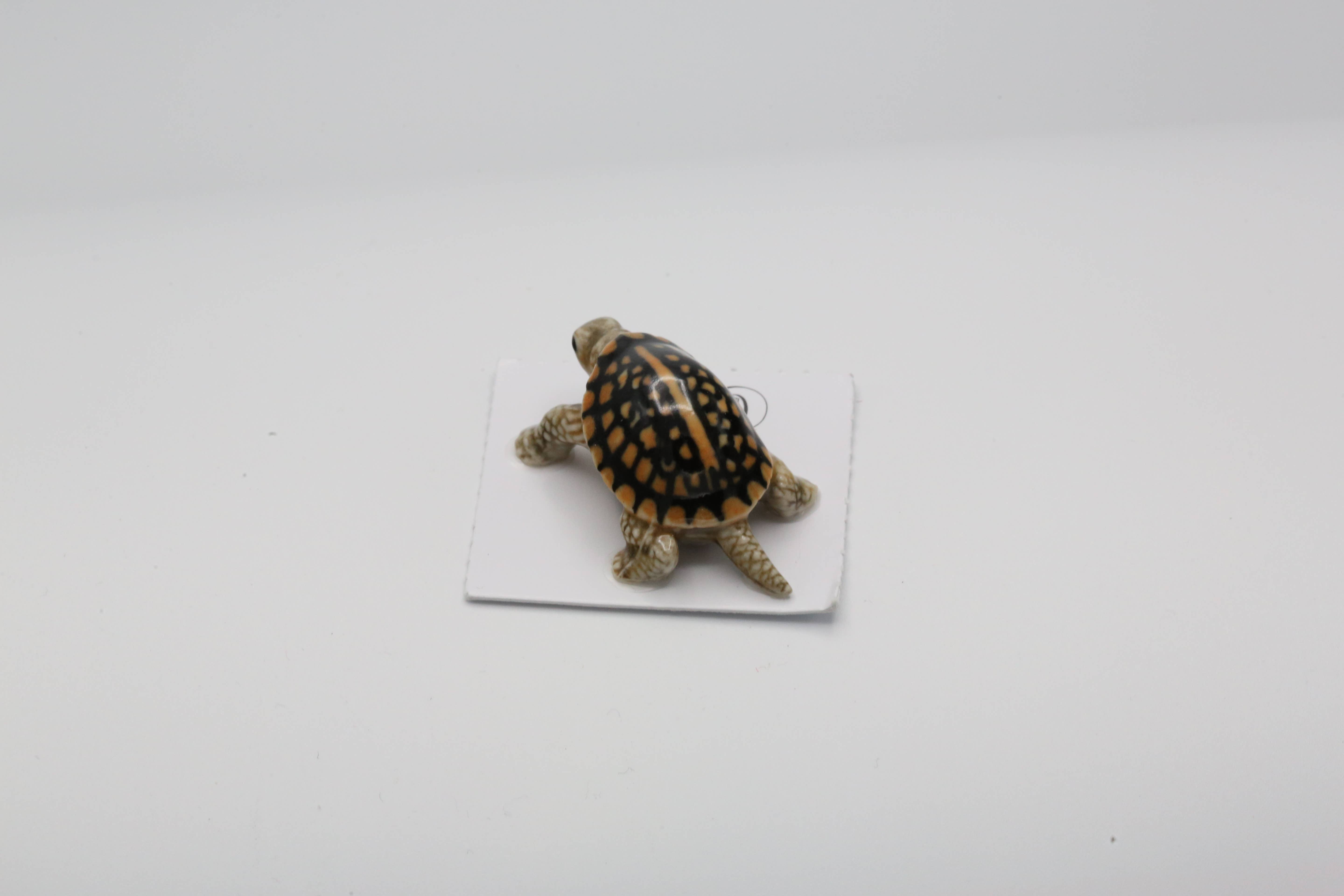 Little Critterz - Wholesale Decorative Figurine - Dom Box Turtle Porcelain Miniature1