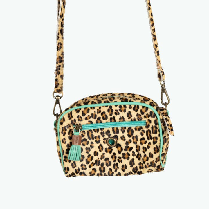 Dog with a Mission - Wholesale Crossbody Bag - Women's - Walk the dog crossbody bag