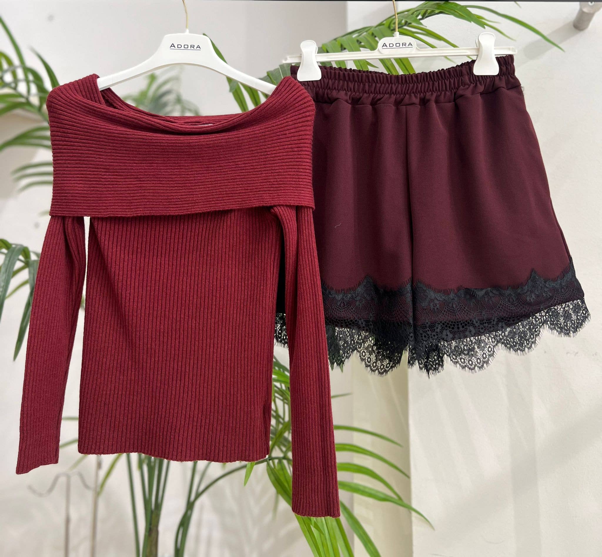 ADORA - Vente Short – femme - short avec détail en dentelle1