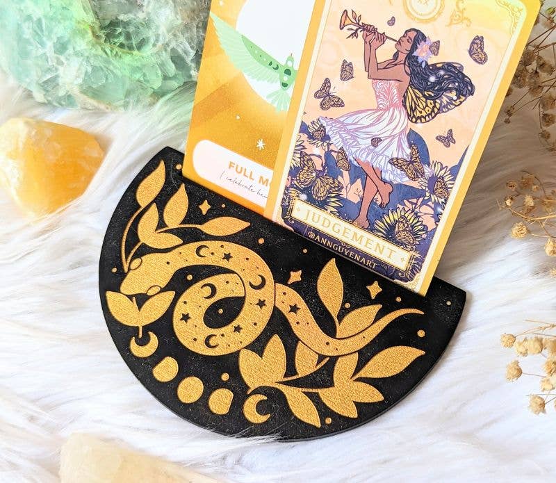 Goddess Provisions - Venta al por mayor Cartas del tarot - Expositor de cartas Cosmic Serpent Tarot Oracle con forma de serpiente1
