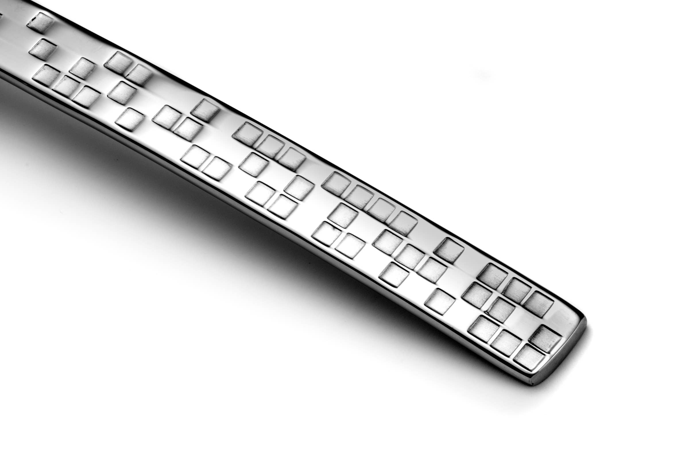 Hammered stainless steel PIX'ELLE 3D Table Cutlery - Couzon for wholesale on Faire2