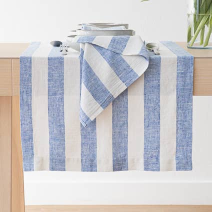 Tapis en lin bleu cassé Philippe pour la vente par LinenMe