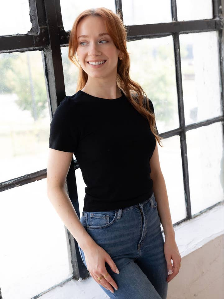 ELIETIAN – wholesale Knit top – Women's – Short Sleeve Waist Length Top1