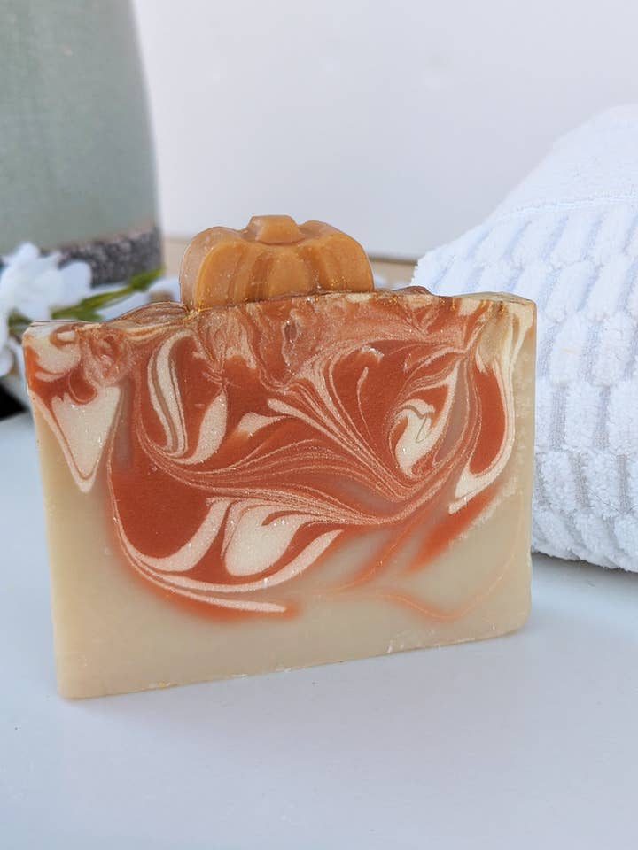 Pumpkin Sandalwood for wholesale by Aroma Mora