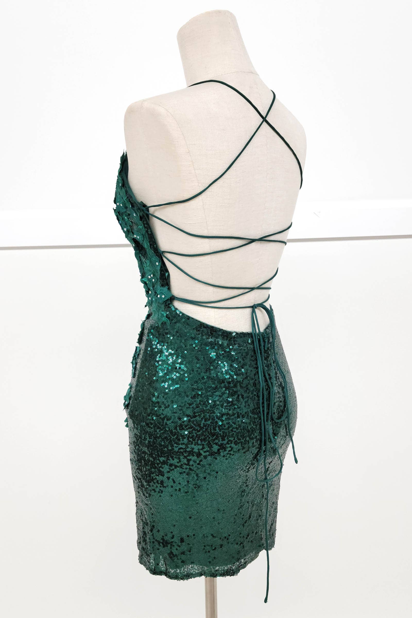 Chicas - Wholesale Jurk - Dames - Bodycon pailletten mini-jurk met bloemen en bandjes C80733