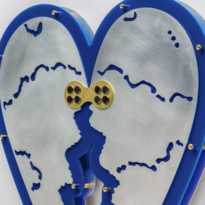 Angela Ridgway - Wholesale Wall Accent - broeken heart wings blue2