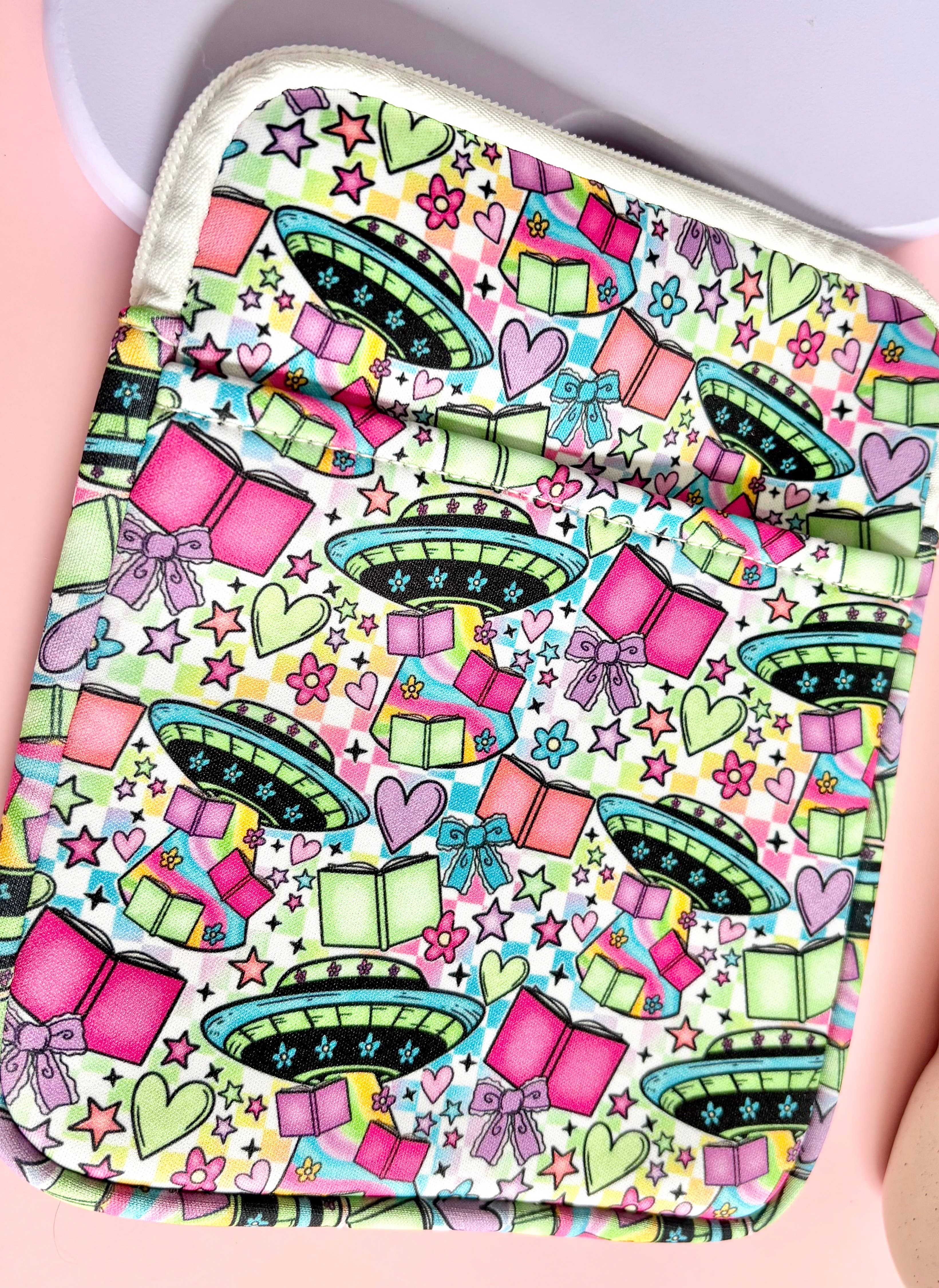 The Blush Hut - Wholesale Book Cover - UFO & Books Kindle Sleeve  - Kindle Accessory3