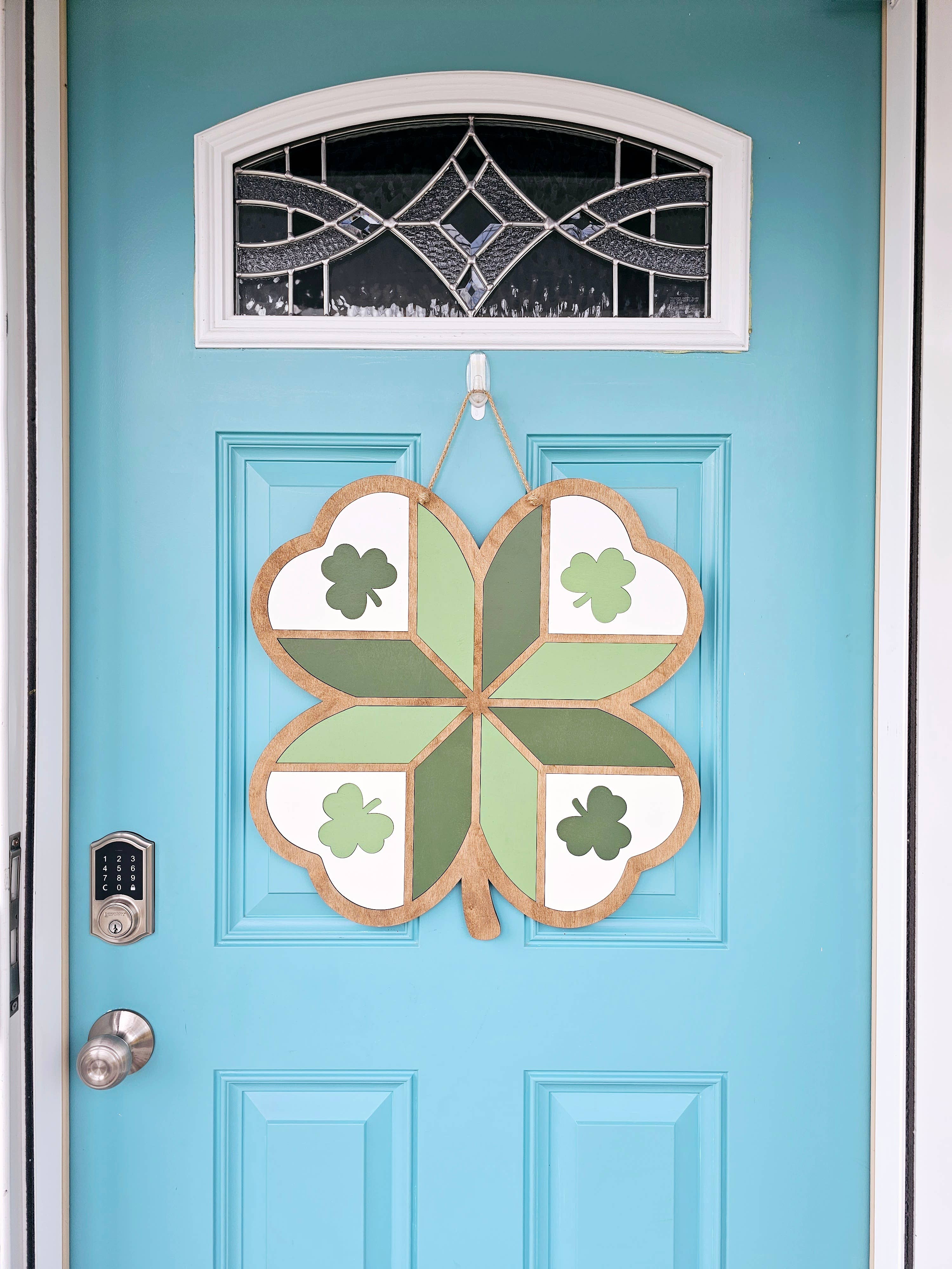 Teal Moon Creations - Wholesale DIY Craft Kit - DIY Clover Barn Quilt Door Hanger3