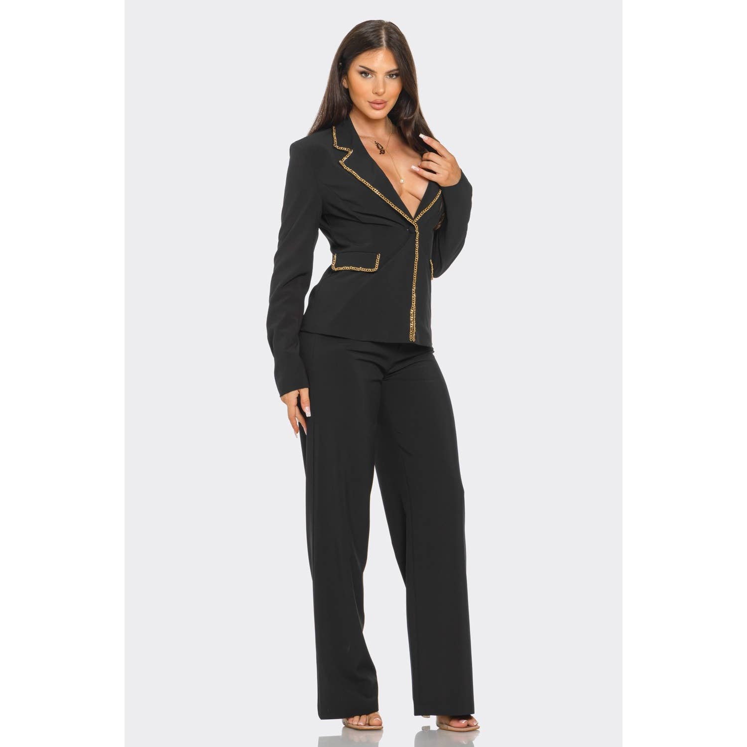 NERO Set Giacca Blazer con Dettaglio a Catena e Pantaloni in vendita all'ingrosso su Faire6