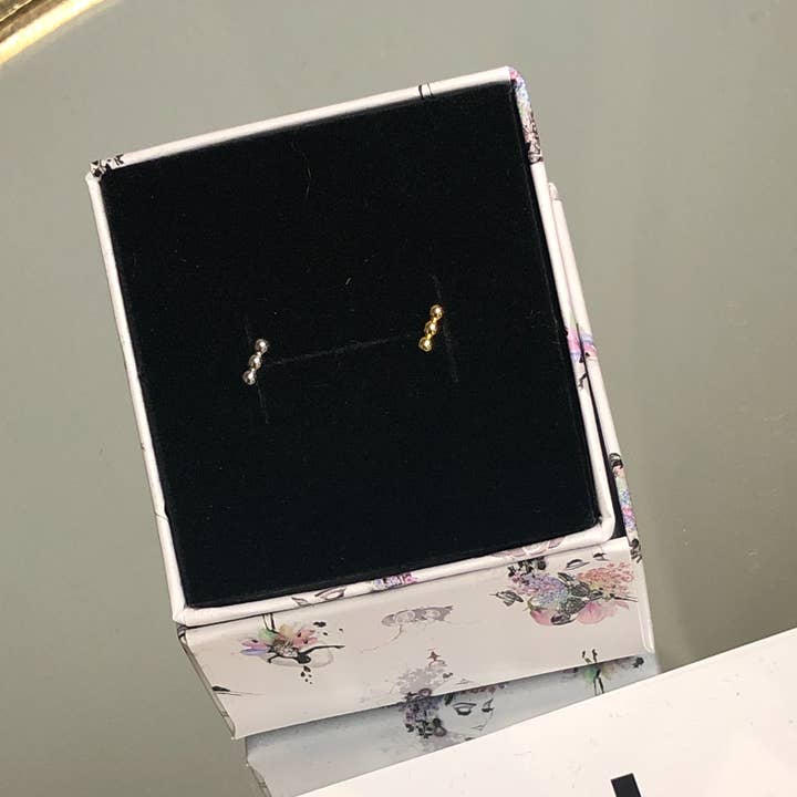 MICRO BERRY LINE STUD for wholesale by IOAKU by Fanny Ek