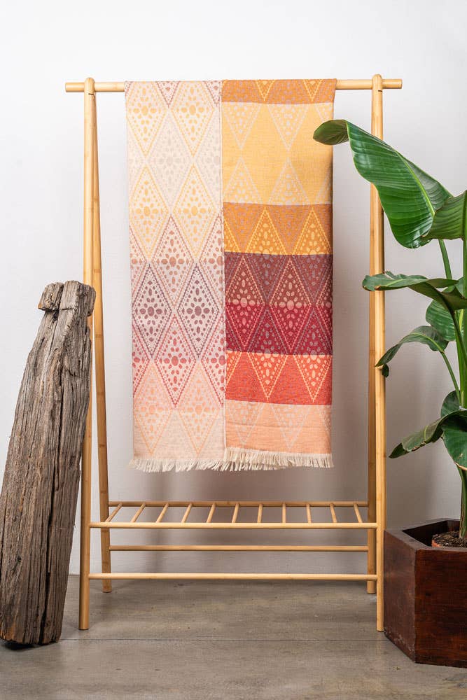 Beat Collection by Lanificio Idealtex Srl – Engroshandel Strandhåndklæde – Casablanca bomuldshåndklæder med farvet jacquardmønster2