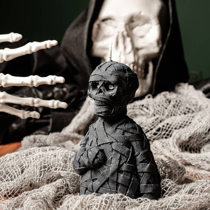 Allure CA - Wholesale Novelty Candle - Halloween Elegance Zombie Skull Candle - Skeletal Decor