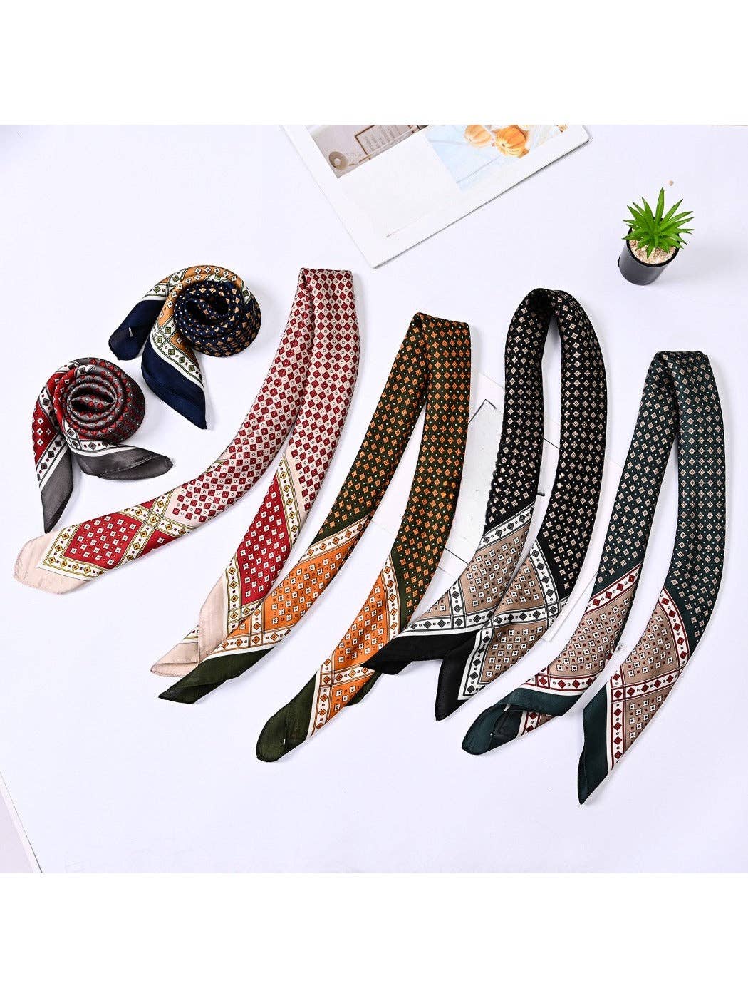 Funkyrel® Atzbranding Limited - Wholesale Scarf - Women's - Scarvii - 28'' Color-Block Print Square Scarf - Classic & Vintage6