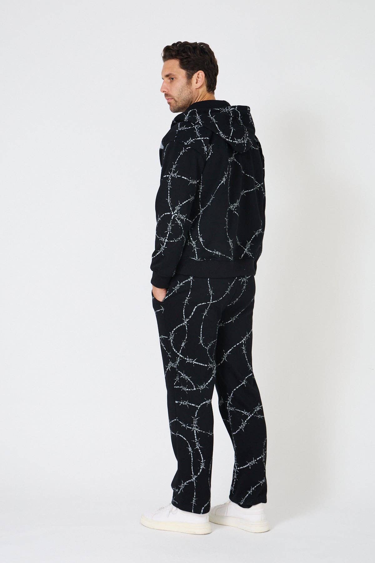 TOP MONDAY - Wholesale Top & Pant Set (NOT Loungewear) - Men's - Ensemble Workwear zip-up sweatshirt and joggers6