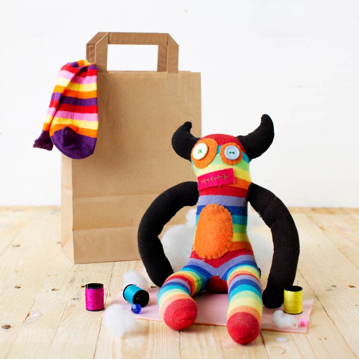 Sock Creatures - Wholesale DIY Craft Kit - Sock Monster Craft Kit