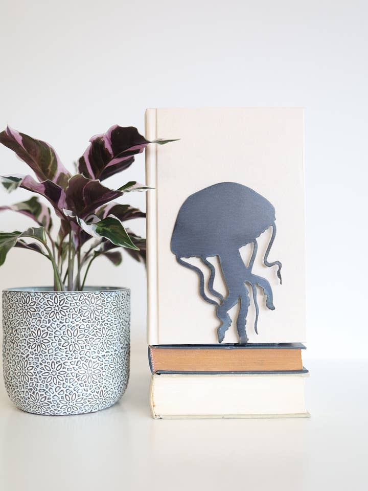 Jellyfish Bookend for wholesale by Highland Ridge | Handmade Home Decor