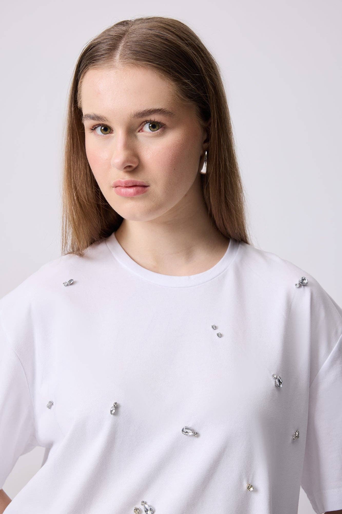White JEWELED OVERSIZE T-SHIRT - COTTON BLEND for wholesale on Faire3