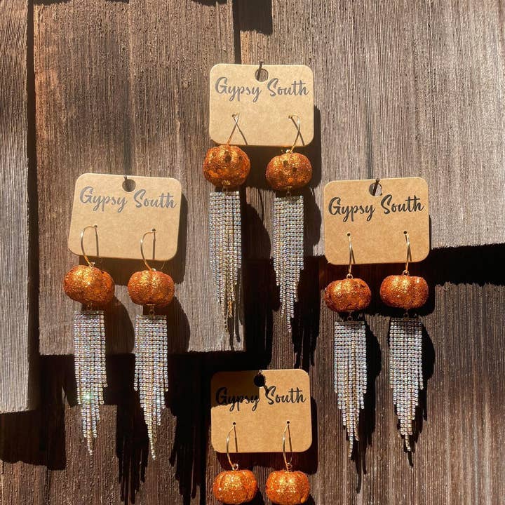 Gypsy South - Vente Colliers à pendentif - Boucles d'oreilles citrouille et franges en strass0