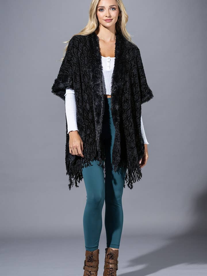 Mysig Boucle Stickad Och Mjuk Draperad Franssjal för wholesale av Urbanista