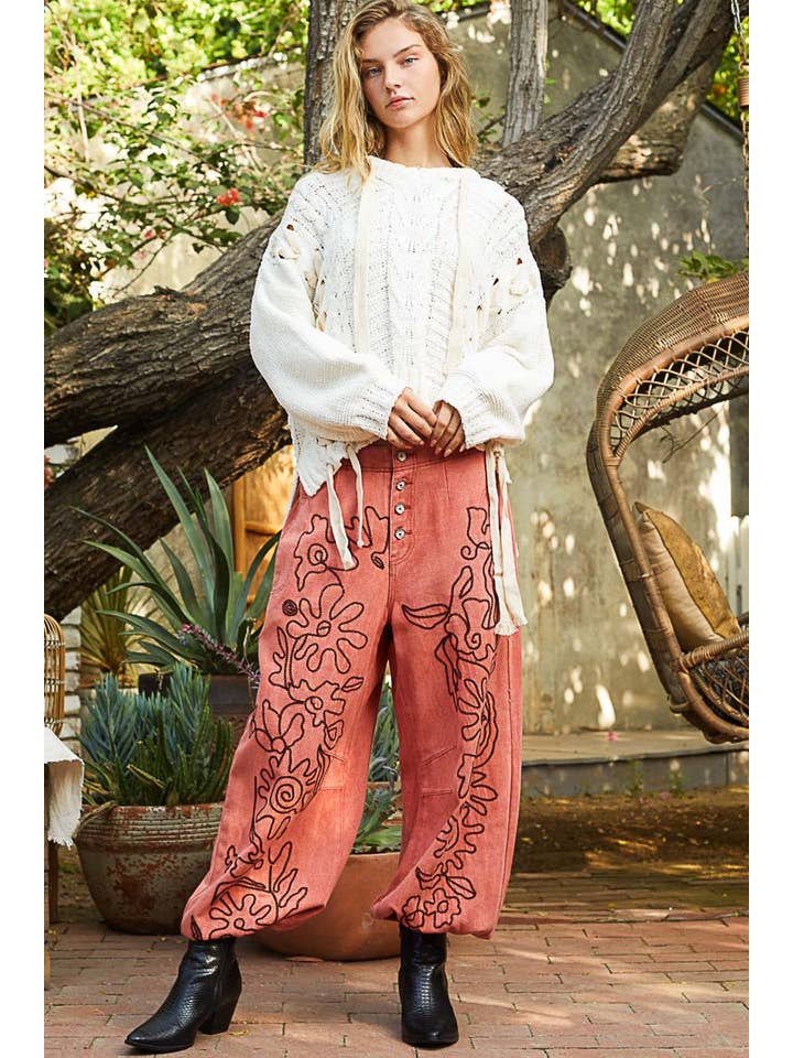 Pol Clothing - Wholesale Pants - Women's - Floral embroidered pattern solid twill pants8