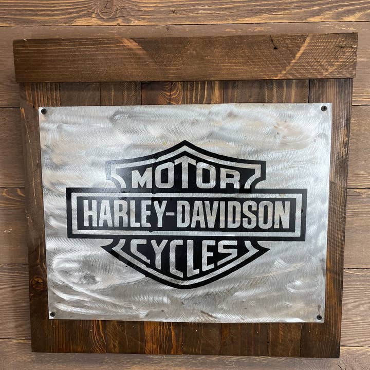 My Amigos Imports - Wholesale Sign - Harley Davidsonâ„¢-Wall Decor-Rustic-Wood-20x20 inches-NEW