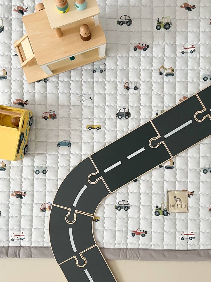 Play Mat On the Road for wholesale by Love by Lily