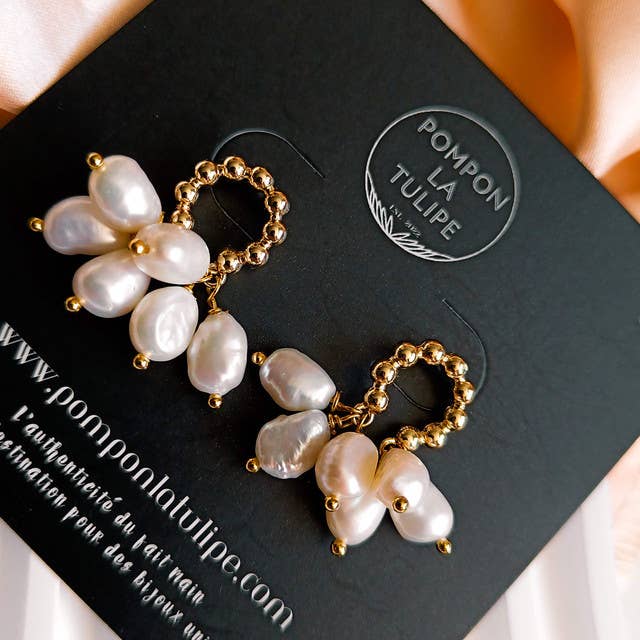 Pompon La Tulipe – wholesale Dangle earrings – Elegance Golden Tutu Dangling Earrings Baroque Pearls1