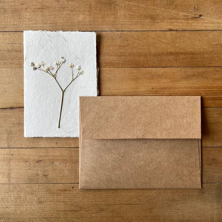 Bat Flower Press - Wholesale Everyday Greeting Card - Baby's Breath Pressed Flower Card1