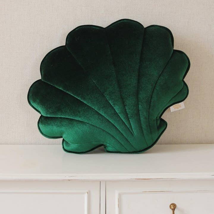 Moi Mili - Wholesale Throw/Decorative Pillow - “Emerald Pearl” Velvet Shell Pillow1