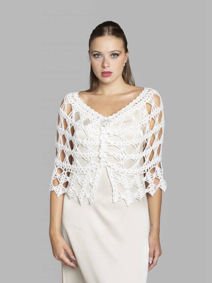 PRISCILLA - Wedding cape for wholesale by Lionò