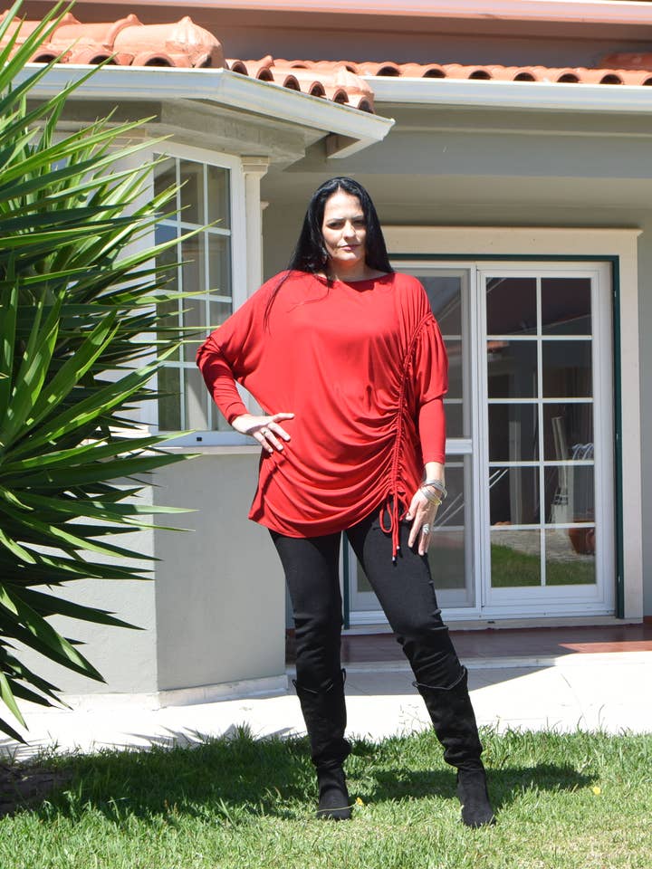 Plus Size Justerbar Sidorynkad Tunika GERBERA - L till 6XL för wholesale av Torster & Ribeiro, Lda - CurvyShion