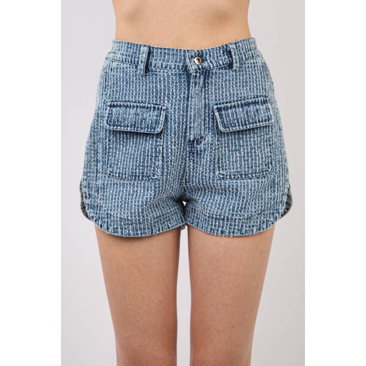 Short en jean délavé texturé pour la vente par Apolline