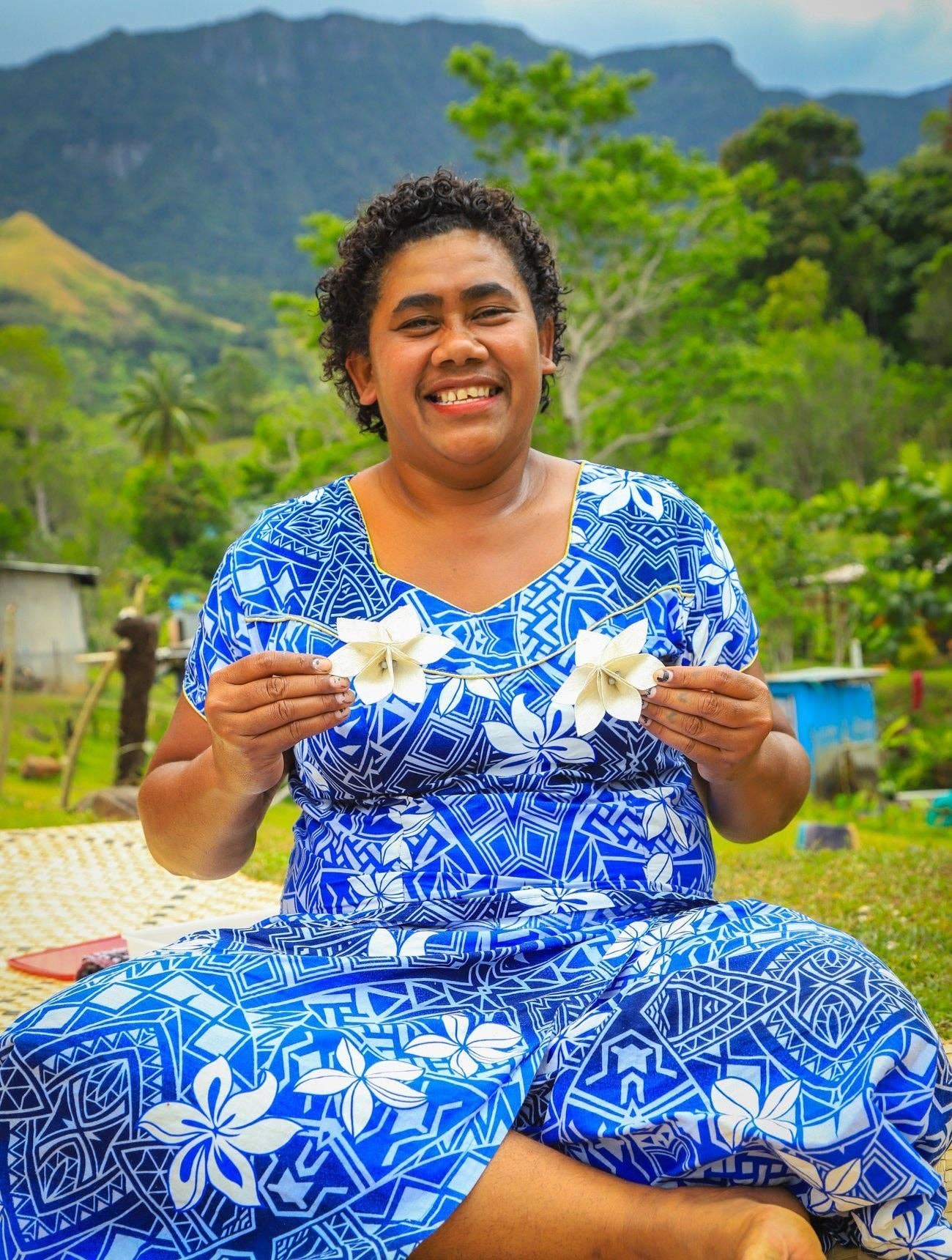 Rise Beyond the Reef - Wholesale Ornament Set - Masi Flower Holiday Ornaments - Natural Set of Two (2)9