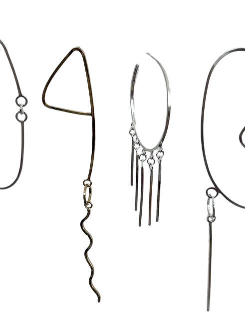 boucles d'oreilles dépareillées cool : Dessin au trait simples pour la vente par StudioSophiaSophia