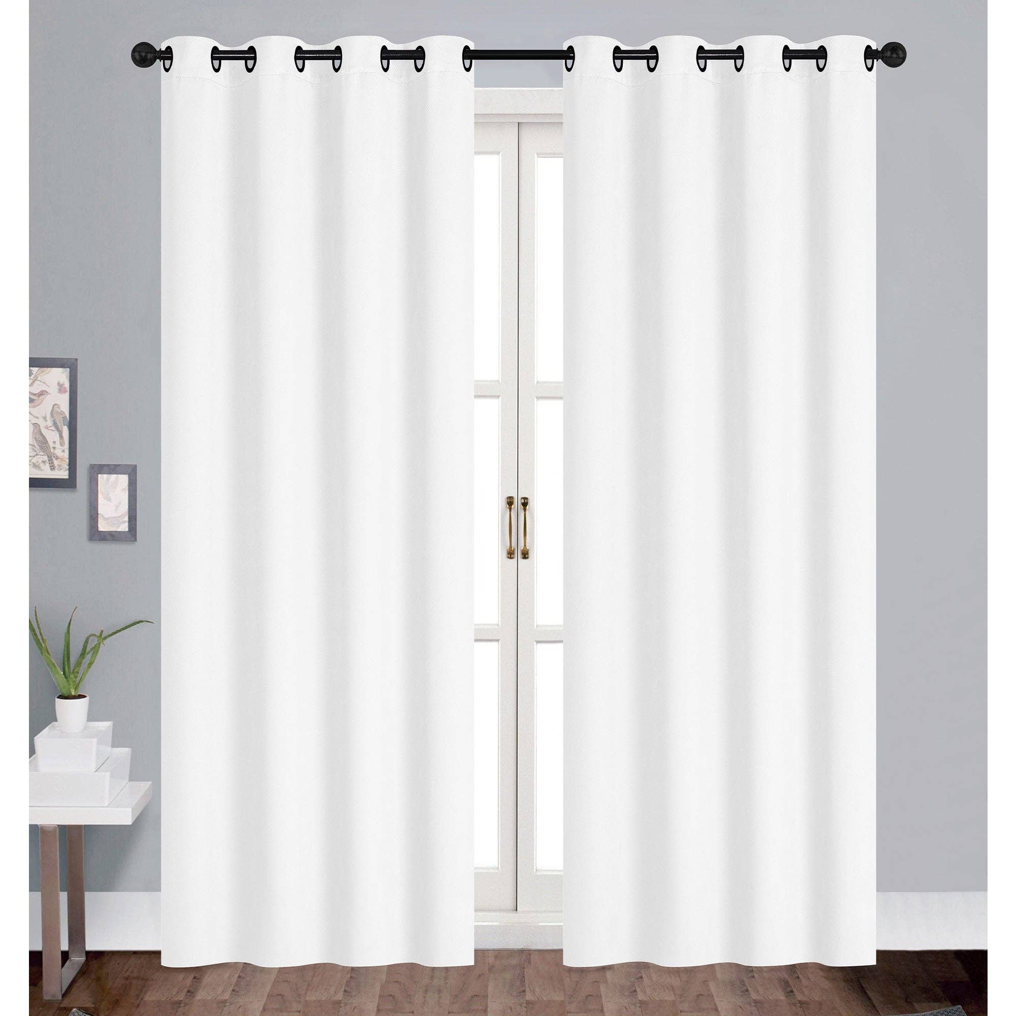 ShopBobbys - Vendita all'ingrosso Tende - Pannello per finestra oscurante con occhielli Jones Embossed Geo, 54x84 pollici1