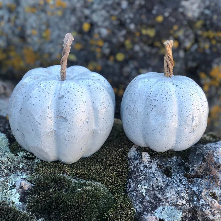 Concrete Resurrection Studios – wholesale Dekorativt bordsobjekt – Unika handgjorda dekorativa betongpumpor 4 ”och 5 ”Tall