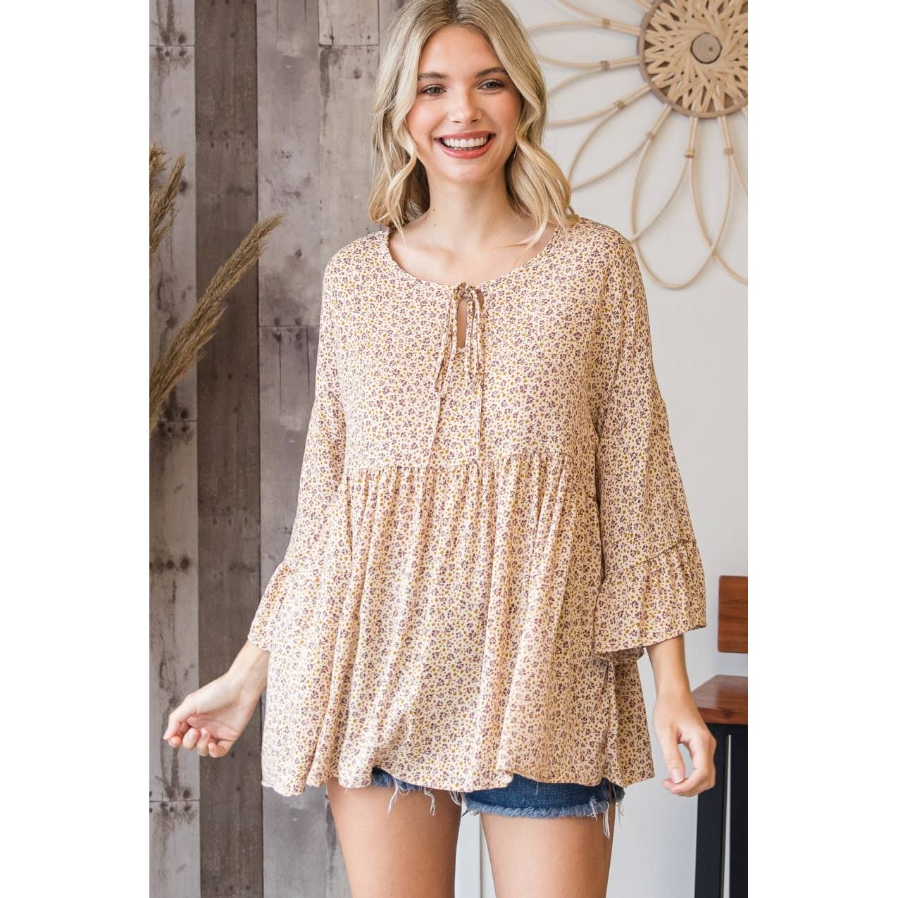 Veveret - Wholesale Blouse - Women's - Floral Tie Front Shirred Empire Top -Cream4