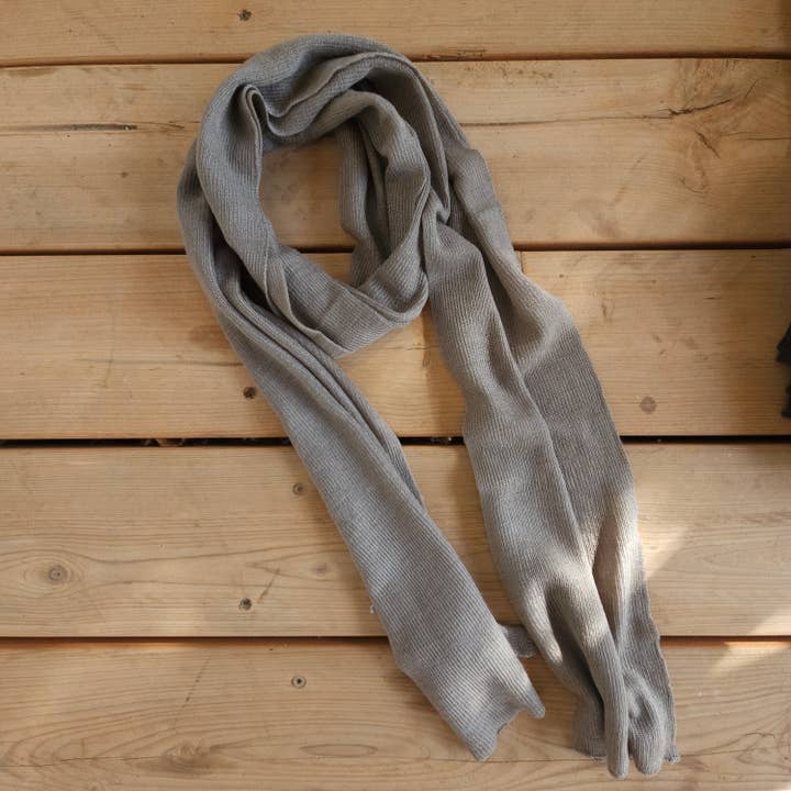 NorraVilla - Wholesale Scarf - Unisex - 100% Merino wool scarf for men or women - Unisex Dark Purple