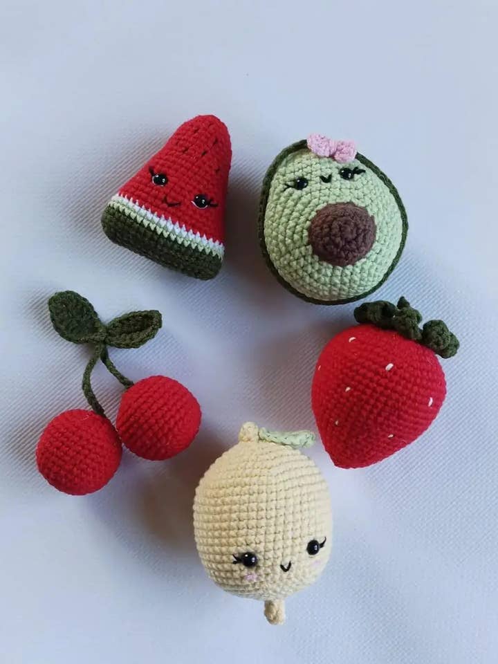 Llavero artesanal de frutas – limón, aguacate, fresa y más para venta al por mayor de KLABELGIFT