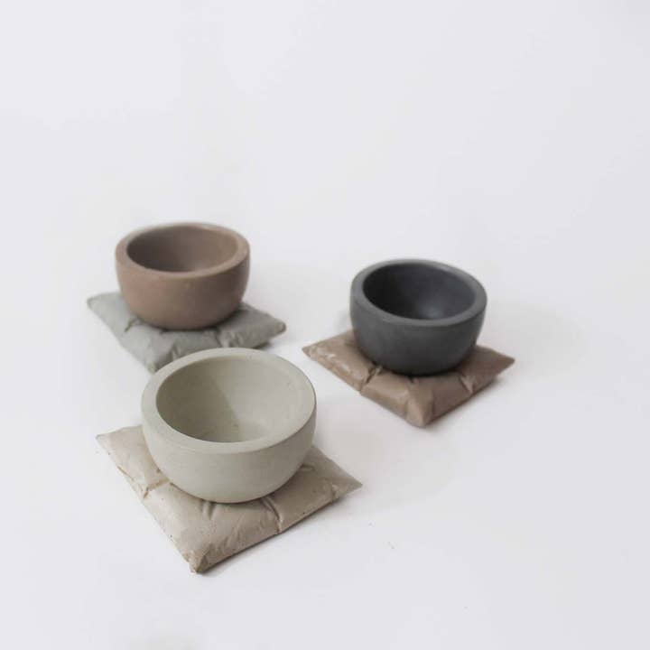 Mindful Cements - Wholesale Plant pot - Pillow Planter Set - Assorted Neutral Colors | Choose One Po3
